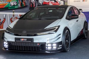 สายพันธุ์แรง 324 แรงม้า! Toyota Prius GR Sport หลุดสเปก PHEV ตัวโหดพร้อมลุย