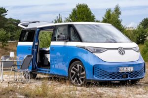 รถตู้ไฟฟ้าสายแคมป์! Volkswagen ID. California Cruise ใหม่ จัดเต็มเตียงพับในตัว