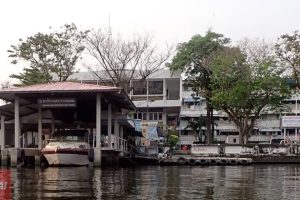 สน.บางคอแหลม