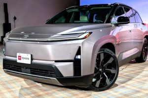 โต้ข่าวลือ! Toyota Highlander EV ยืนยันผลิตตามแผนเดิม ไม่ได้เลื่อนซ้ำ
