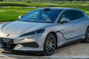 เปิดตัว DENZA Z9GT รถไฟฟ้า 1,100 แรงม้า ชาร์จไวสุดขีด 9 นาที ราคา 2,899,900 บาท