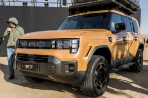 GAC Yue 7 รถ SUV สายลุยทรงกล่อง PHEV มอเตอร์คู่ 570 แรงม้า วิ่งไฟฟ้าไกล 261 กม.