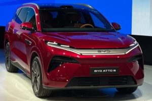 บุกยุโรป! BYD Atto 8 รถ SUV ไฟฟ้า 7 ที่นั่ง รุ่นแรกยัด Flash Charging ชาร์จเต็มแค่ 9 นาที