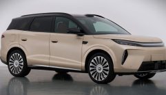 ส่องสเปก BYD Tang EV รถ SUV รุ่นใหม่ 691 แรงม้า ท็อปสปีด 250 กม./ชม. ส่องสเปก BYD Tang EV รถ SUV รุ่นใหม่ 691 แรงม้า ท็อปสปีด 250 กม./ชม.
