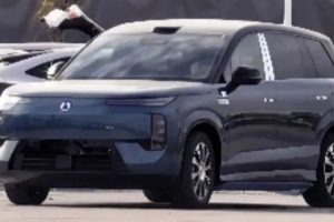 หลุดคันจริง! Denza N8 EV รถ SUV ไฟฟ้า 1,193 แรงม้า วิ่งไกล 1,003 กม.