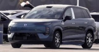 หลุดคันจริง! Denza N8 EV รถ SUV ไฟฟ้า 1,193 แรงม้า วิ่งไกล 1,003 กม.
