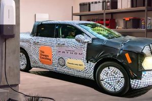 Ford Fathom รถกระบะ EV รุ่นใหม่ วิ่งไกล 483 กม. เปิดจองต้นปี 2027 ในอเมริกา