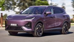 เปิดราคาในออสซี่! Lepas L6 EV สเปกท็อป วิ่งไกล 440 กม. เริ่ม 1,120,000.- เปิดราคาในออสซี่! Lepas L6 EV สเปกท็อป วิ่งไกล 440 กม. เริ่ม 1,120,000.-